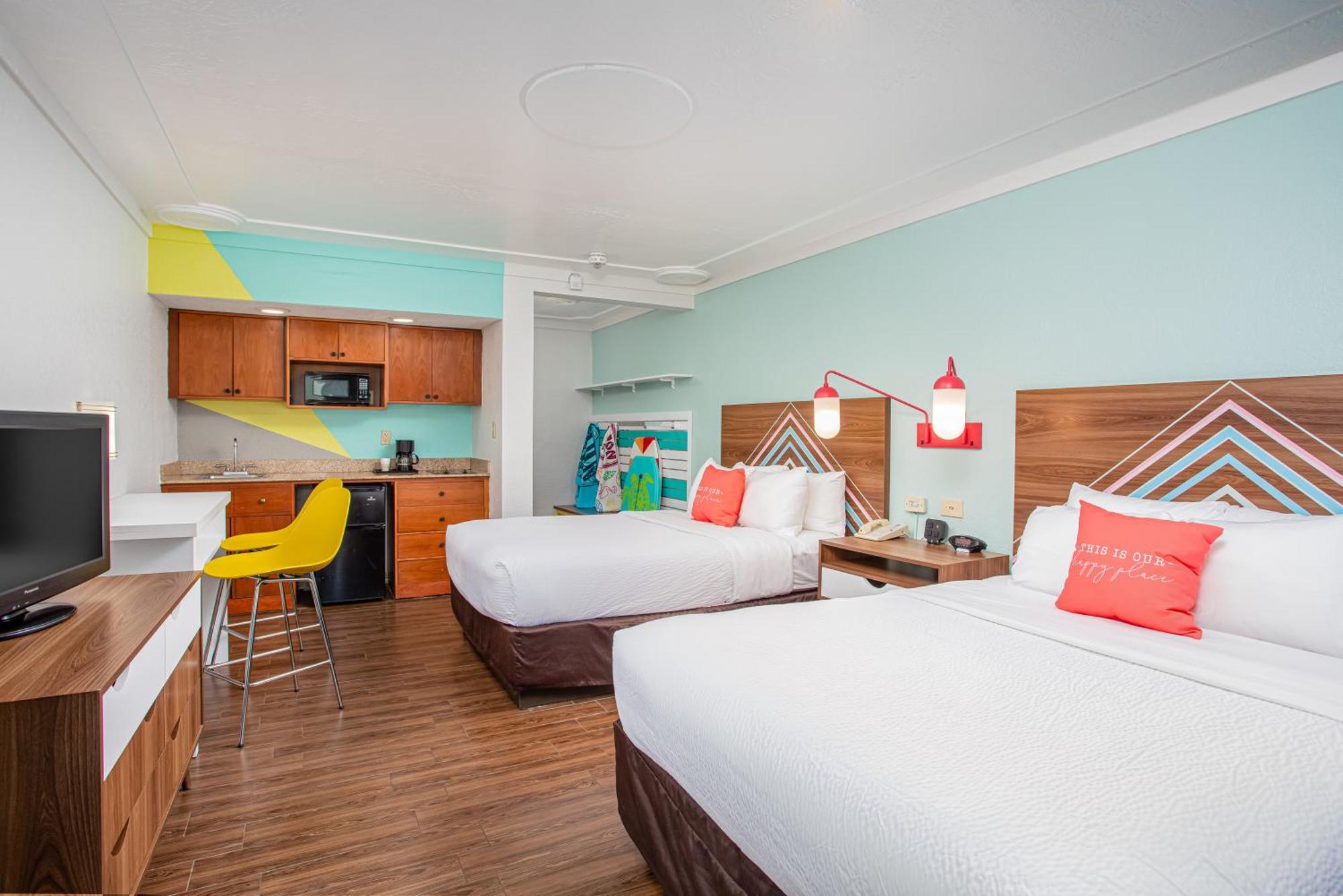 Beachside Hotel And Suites Какао-Бич Экстерьер фото