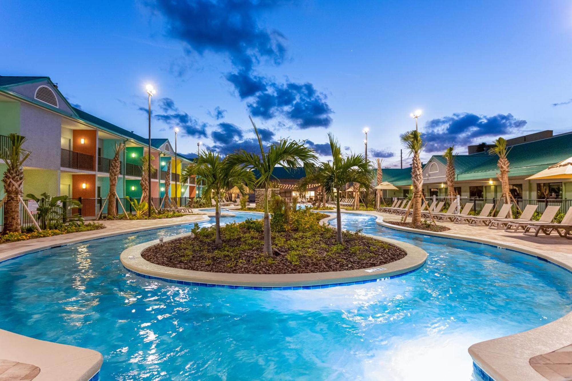 Beachside Hotel And Suites Какао-Бич Экстерьер фото
